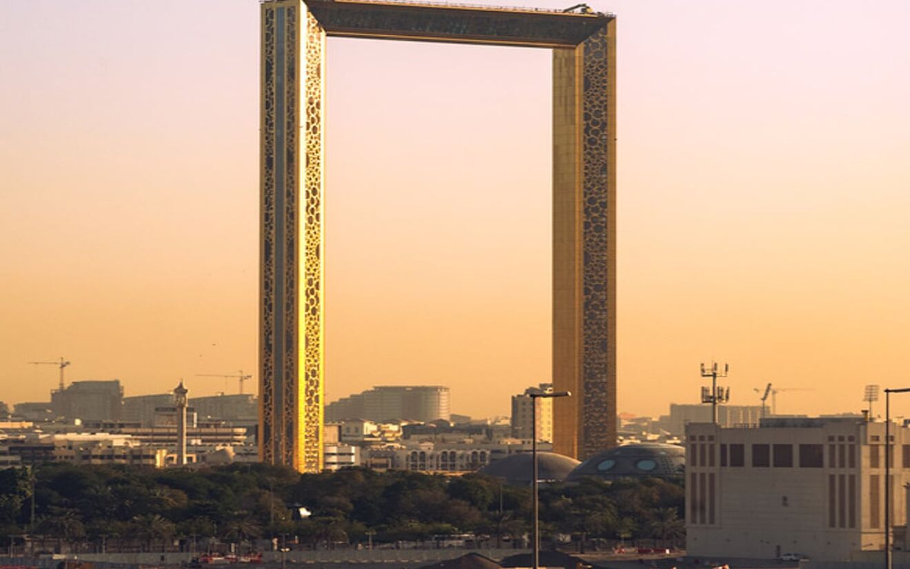 © SakhanPhotography - Fotolia.com Crime Story in Dubai: The Dubai Frame