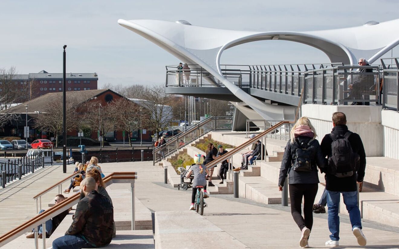 Murdoch's Connection Bridge: New Bridge, New Space