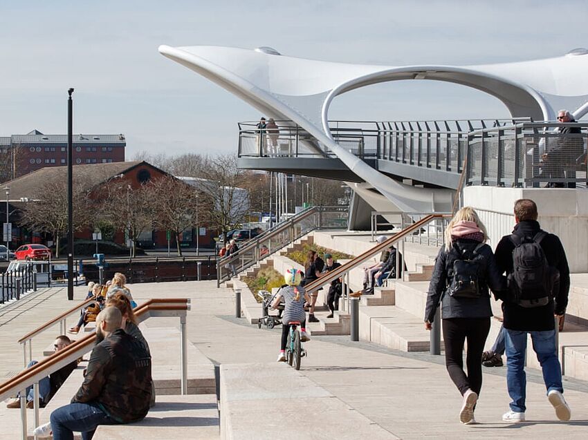 Murdoch's Connection Bridge: New Bridge, New Space