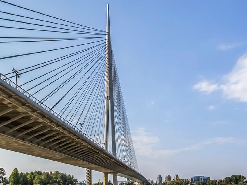 Innovative Bridge Design with Parametric Modeling